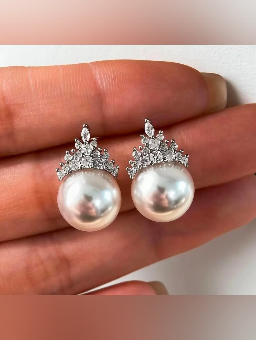 $8 Each Or Bundle 5/$20 Classic Pearl Crown Stud Earrings